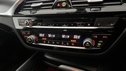 2022 (22) BMW 5 SERIES 530e M Sport 4dr Auto 5114587