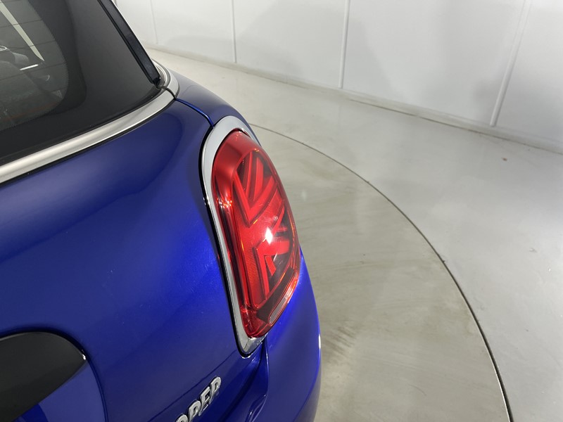 2018 (18) MINI HATCHBACK 1.5 Cooper II 3dr Auto 5115112