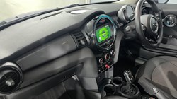2018 (18) MINI HATCHBACK 1.5 Cooper II 3dr Auto 5115082