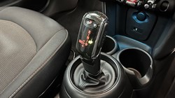 2018 (18) MINI HATCHBACK 1.5 Cooper II 3dr Auto 5115085