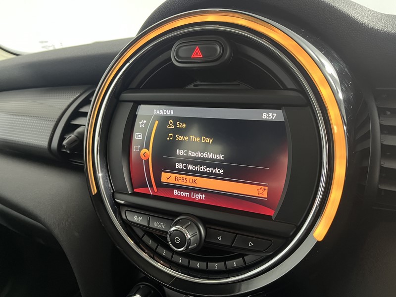 2018 (18) MINI HATCHBACK 1.5 Cooper II 3dr Auto 5115101