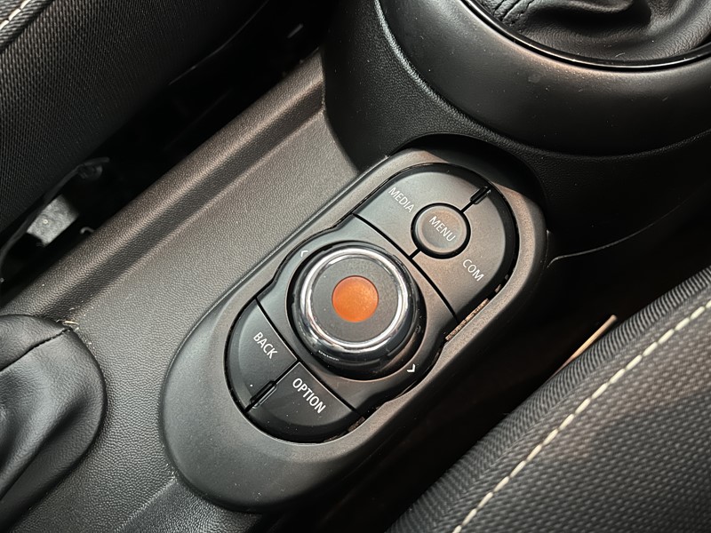 2018 (18) MINI HATCHBACK 1.5 Cooper II 3dr Auto 5115106