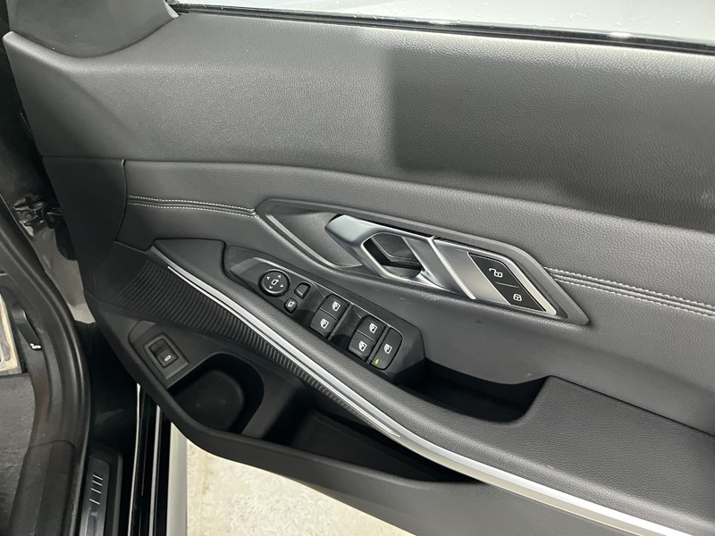 2023 (23) BMW 3 SERIES 320i M Sport 5dr Step Auto 5110988