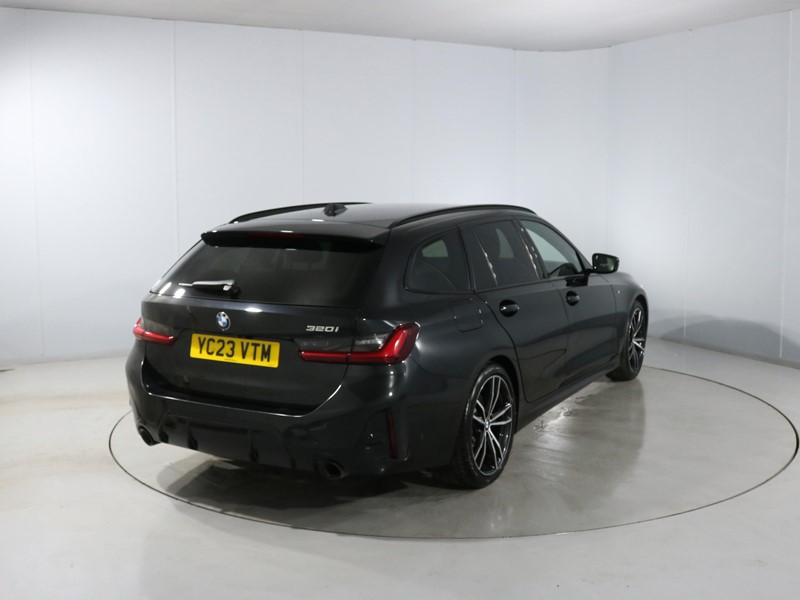 2023 (23) BMW 3 SERIES 320i M Sport 5dr Step Auto 5111012