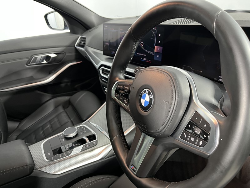 2023 (23) BMW 3 SERIES 320i M Sport 5dr Step Auto 5110989