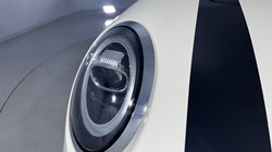 2020 (20) MINI HATCHBACK 1.5 Cooper Classic II 3dr 5164668