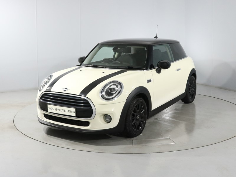 2020 (20) MINI HATCHBACK 1.5 Cooper Classic II 3dr 5164671