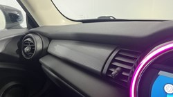 2020 (20) MINI HATCHBACK 1.5 Cooper Classic II 3dr 5164660