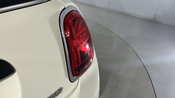 2020 (20) MINI HATCHBACK 1.5 Cooper Classic II 3dr 5164670