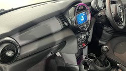 2020 (20) MINI HATCHBACK 1.5 Cooper Classic II 3dr 5164644