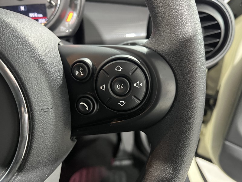 2020 (20) MINI HATCHBACK 1.5 Cooper Classic II 3dr 5164658