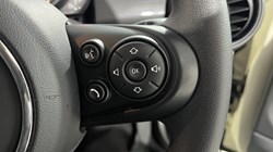 2020 (20) MINI HATCHBACK 1.5 Cooper Classic II 3dr 5164658