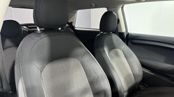 2020 (20) MINI HATCHBACK 1.5 Cooper Classic II 3dr 5164648