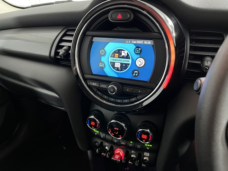 2020 (20) MINI HATCHBACK 1.5 Cooper Classic II 5dr [Comfort Pack] 5158267