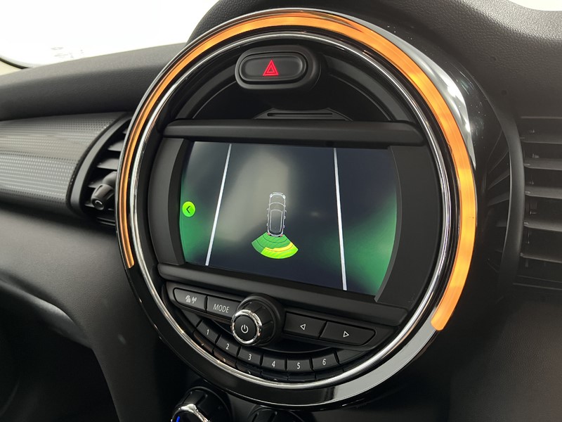 2020 (20) MINI HATCHBACK 1.5 Cooper Classic II 5dr [Comfort Pack] 5158276