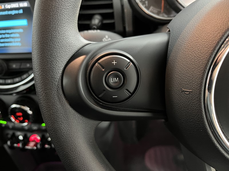 2020 (20) MINI HATCHBACK 1.5 Cooper Classic II 5dr [Comfort Pack] 5158281