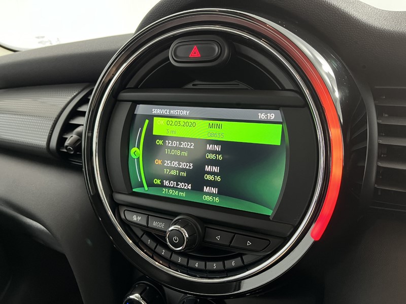 2020 (20) MINI HATCHBACK 1.5 Cooper Classic II 5dr [Comfort Pack] 5158287