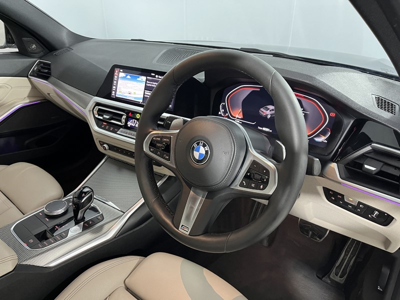 2019 (19) BMW 3 SERIES 330i M Sport 4dr Step Auto 5127036