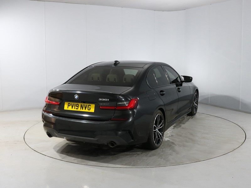 2019 (19) BMW 3 SERIES 330i M Sport 4dr Step Auto 5127079