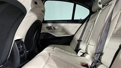 2019 (19) BMW 3 SERIES 330i M Sport 4dr Step Auto 5127069