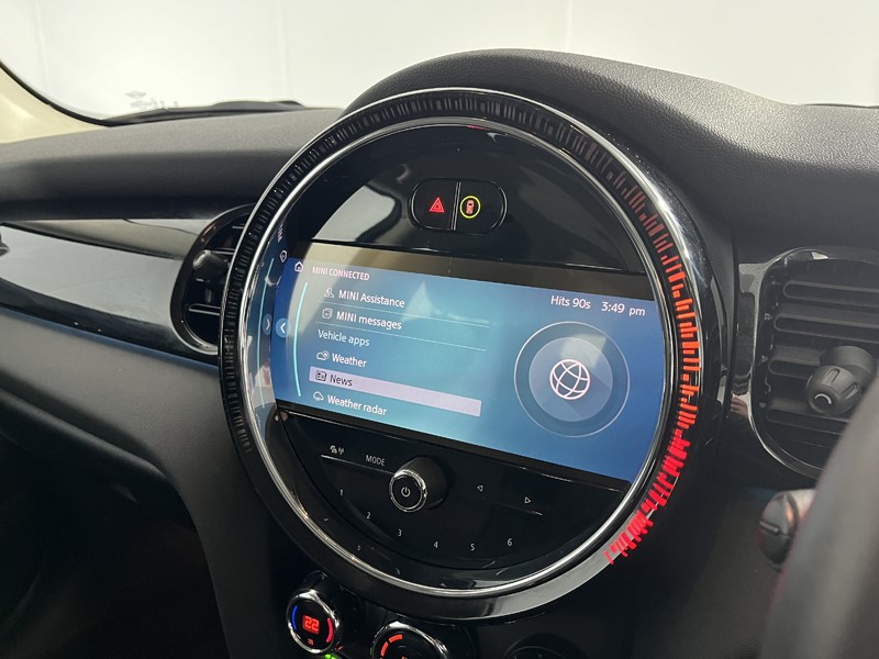 2023 (23) MINI HATCHBACK 1.5 Cooper Classic 3dr Auto 5121084