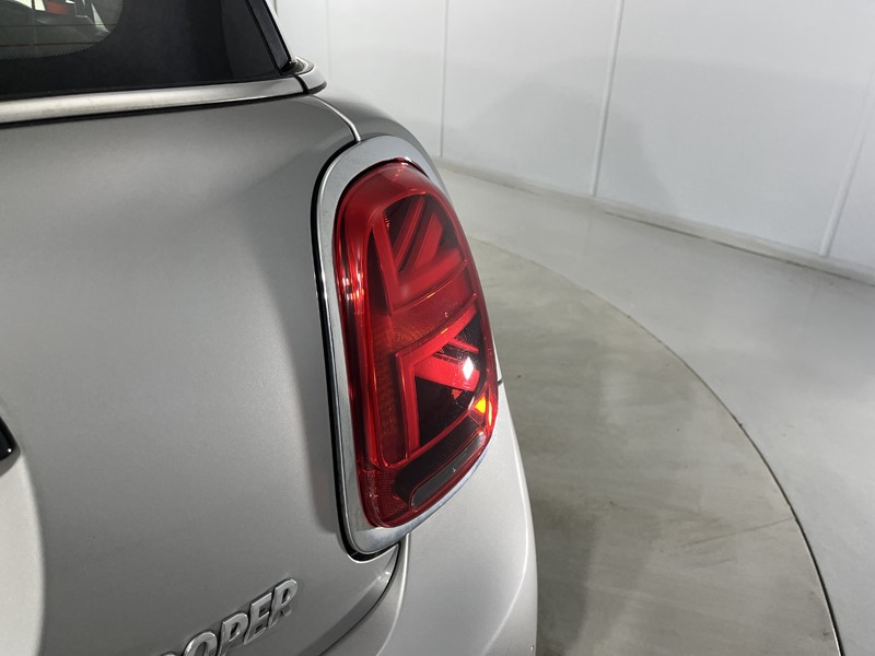 2023 (23) MINI HATCHBACK 1.5 Cooper Classic 3dr Auto 5121096