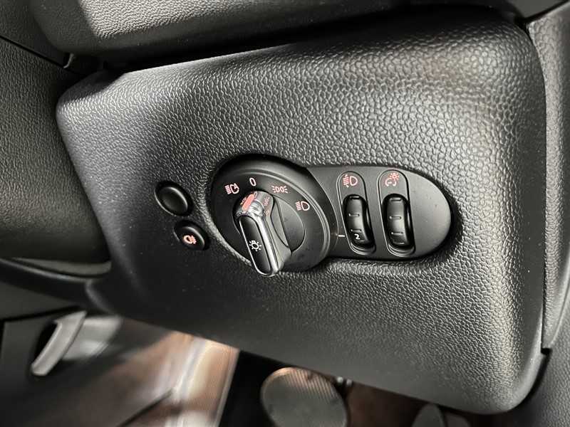 2023 (23) MINI HATCHBACK 1.5 Cooper Classic 3dr Auto 5121077