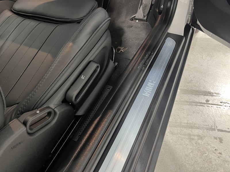 2022 (72) MINI HATCHBACK 1.5 Cooper Exclusive 3dr Auto 5139091