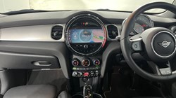 2022 (72) MINI HATCHBACK 1.5 Cooper Exclusive 3dr Auto 5139075