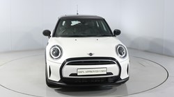 2022 (72) MINI HATCHBACK 1.5 Cooper Exclusive 3dr Auto 5139087