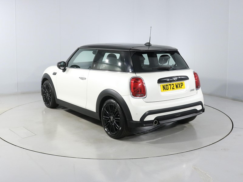 2022 (72) MINI HATCHBACK 1.5 Cooper Exclusive 3dr Auto