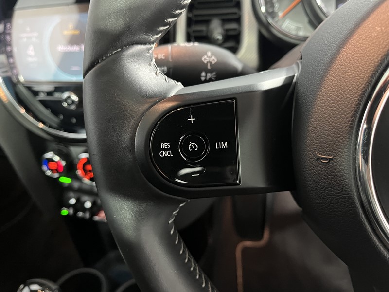 2022 (72) MINI HATCHBACK 1.5 Cooper Exclusive 3dr Auto 5139095