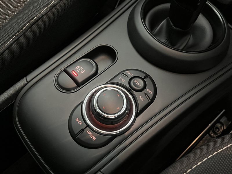 2022 (72) MINI COUNTRYMAN 1.5 Cooper Classic 5dr Auto 5139221