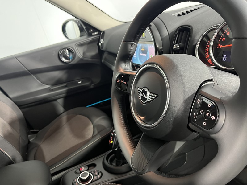2022 (72) MINI COUNTRYMAN 1.5 Cooper Classic 5dr Auto 5139211