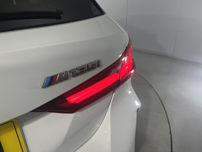 2024 (24) BMW 1 SERIES M135i xDrive 5dr Step Auto 5176013