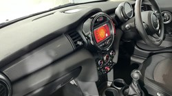 2020 (70) MINI HATCHBACK 1.5 Cooper Classic II 5dr 5144266