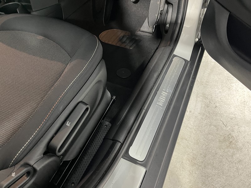 2020 (70) MINI HATCHBACK 1.5 Cooper Classic II 5dr 5144277