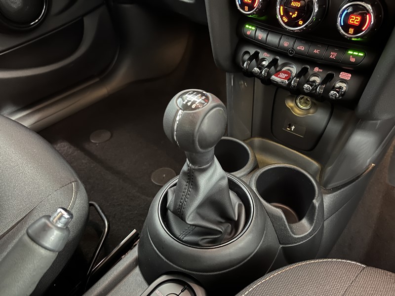 2020 (70) MINI HATCHBACK 1.5 Cooper Classic II 5dr 5144269