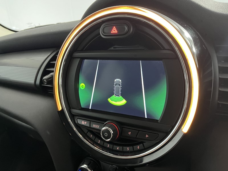 2020 (70) MINI HATCHBACK 1.5 Cooper Classic II 5dr 5144276