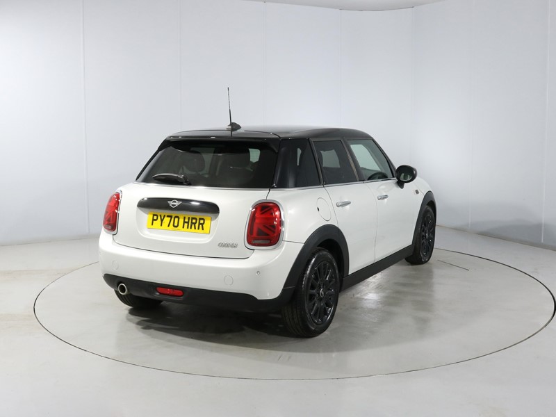 2020 (70) MINI HATCHBACK 1.5 Cooper Classic II 5dr 5144298