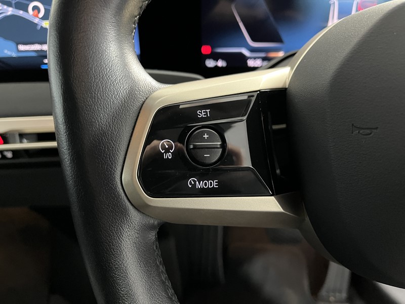 2022 (72) BMW iX 240kW xDrive40 M Sport Edition 76.6kWh 5dr Auto 5143693