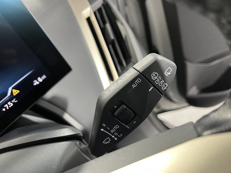 2022 (72) BMW iX 240kW xDrive40 M Sport Edition 76.6kWh 5dr Auto 5143695