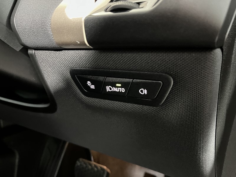 2022 (72) BMW iX 240kW xDrive40 M Sport Edition 76.6kWh 5dr Auto 5143691