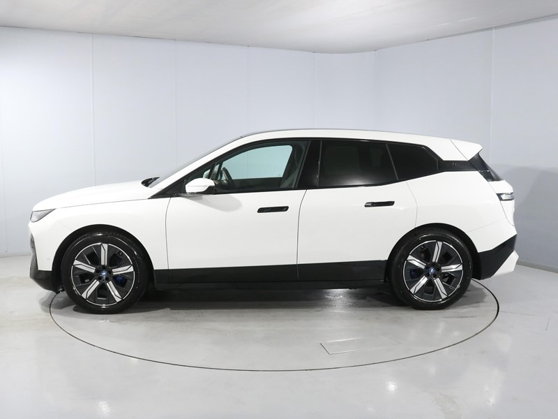 2022 (72) BMW iX 240kW xDrive40 M Sport Edition 76.6kWh 5dr Auto 5143718