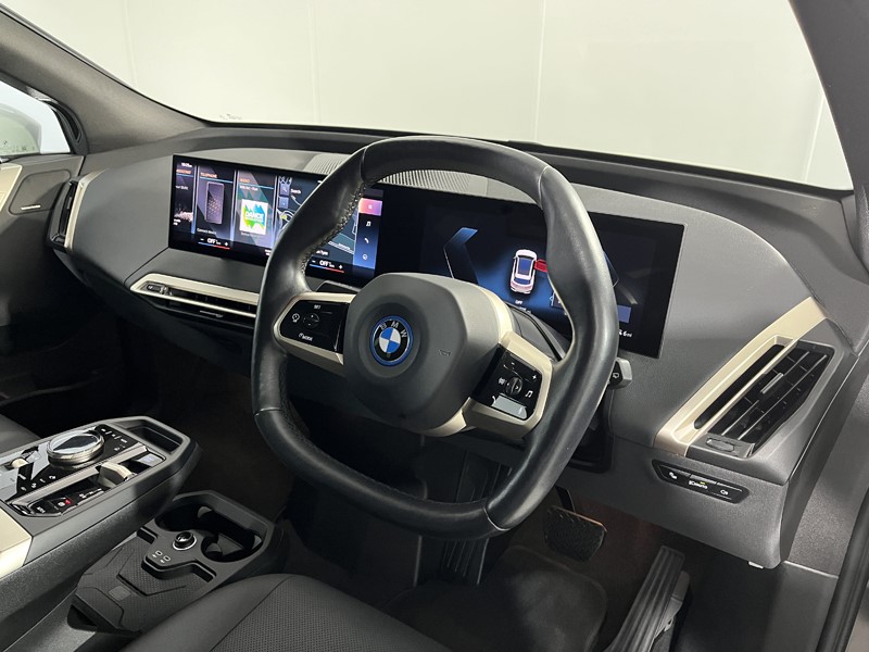 2022 (72) BMW iX 240kW xDrive40 M Sport Edition 76.6kWh 5dr Auto 5143674