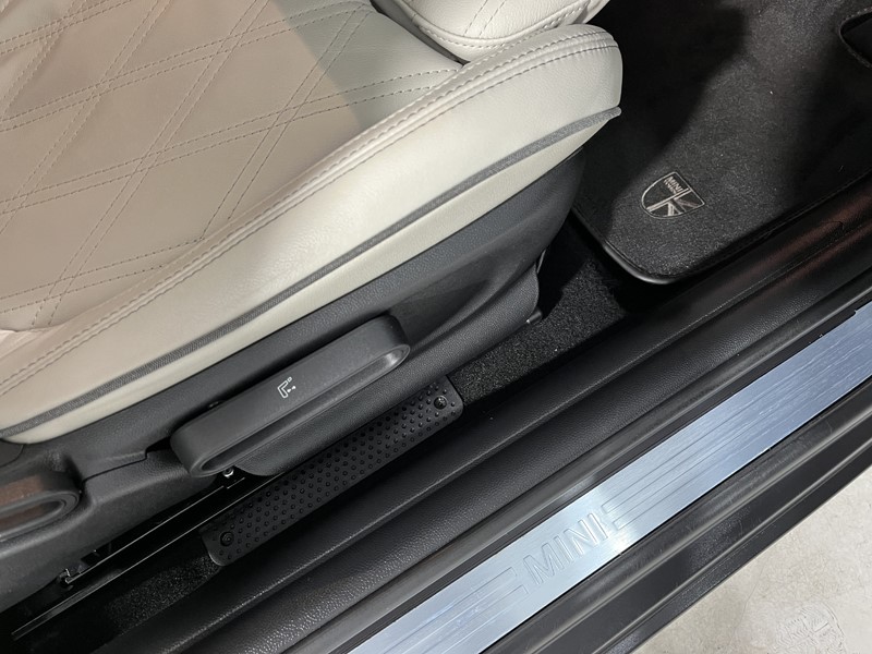 2022 (72) MINI HATCHBACK 1.5 Cooper Exclusive Premium 3dr Auto 5308373