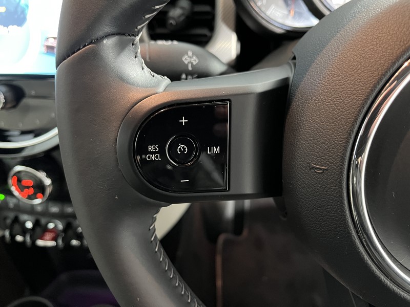 2022 (72) MINI HATCHBACK 1.5 Cooper Exclusive Premium 3dr Auto 5160088