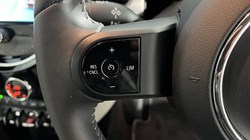 2022 (72) MINI HATCHBACK 1.5 Cooper Exclusive Premium 3dr Auto 5160088