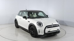 2022 (72) MINI HATCHBACK 1.5 Cooper Exclusive Premium 3dr Auto 5160067