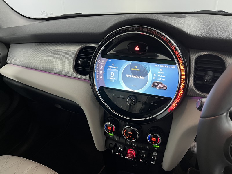 2022 (72) MINI HATCHBACK 1.5 Cooper Exclusive Premium 3dr Auto 5308363